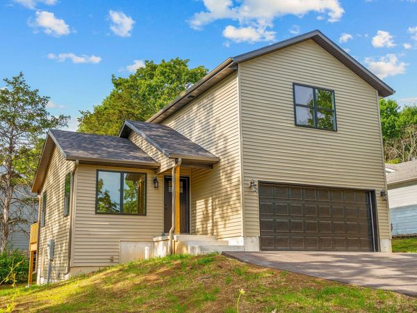 202 Eric Drive , Kirbyville, MO 65679