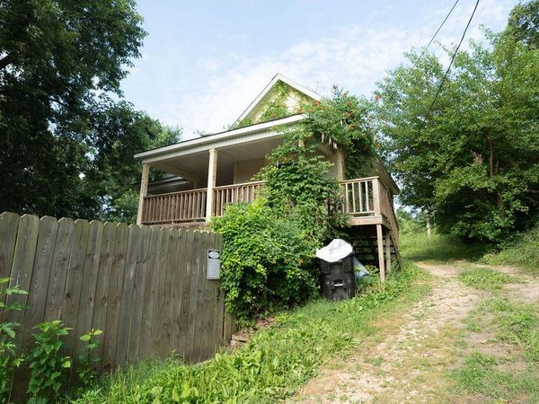 517 W 3rd Street , Anderson, MO 64831