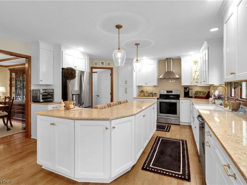 8015 Hansom Place , Mentor, OH 44060 Photo 13