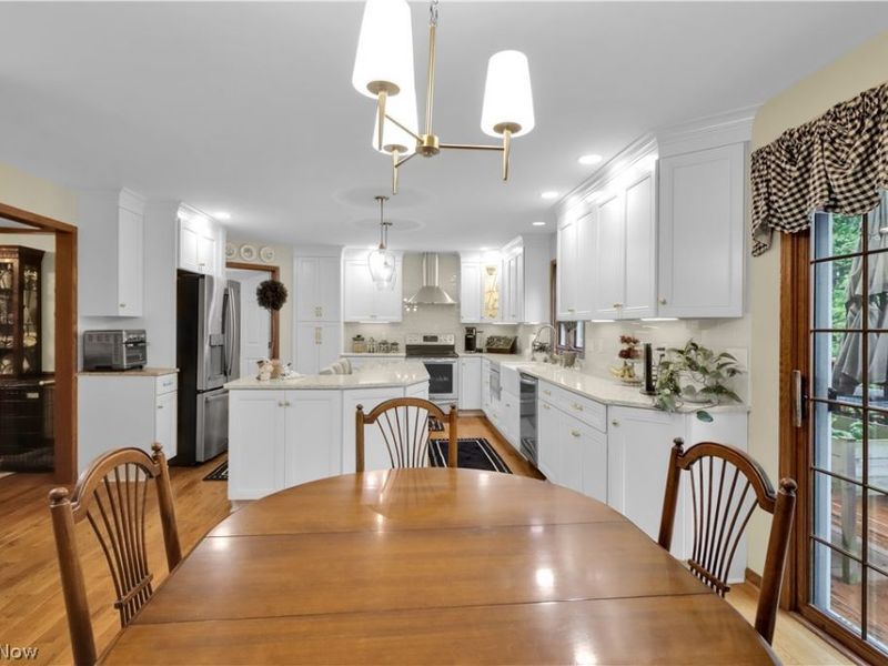 8015 Hansom Place , Mentor, OH 44060 Photo 15