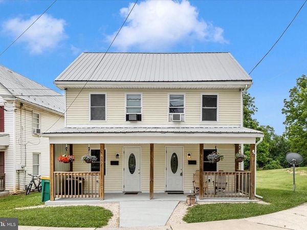 455-457 W 5TH STREET, WAYNESBORO, PA 17268
