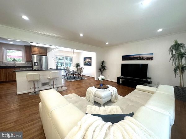 4604 WILLET, ANNANDALE, VA 22003
