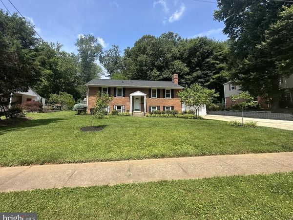 4604 WILLET, ANNANDALE, VA 22003