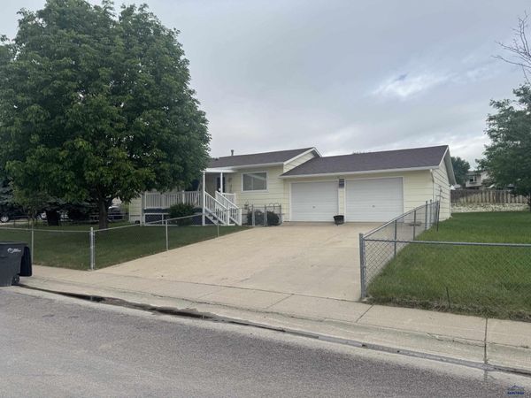 5712 MEADOW RIDGE, Rapid City, SD 57703