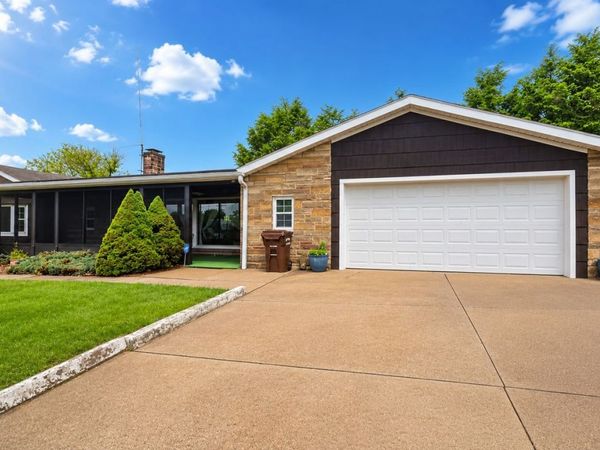 2843 Leechburg Road , Lower Burrell, PA 15068