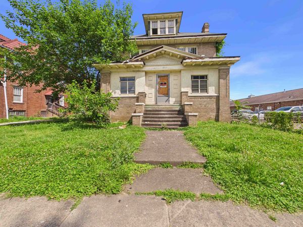 52 W 6th Ave, Huntington, WV 25701