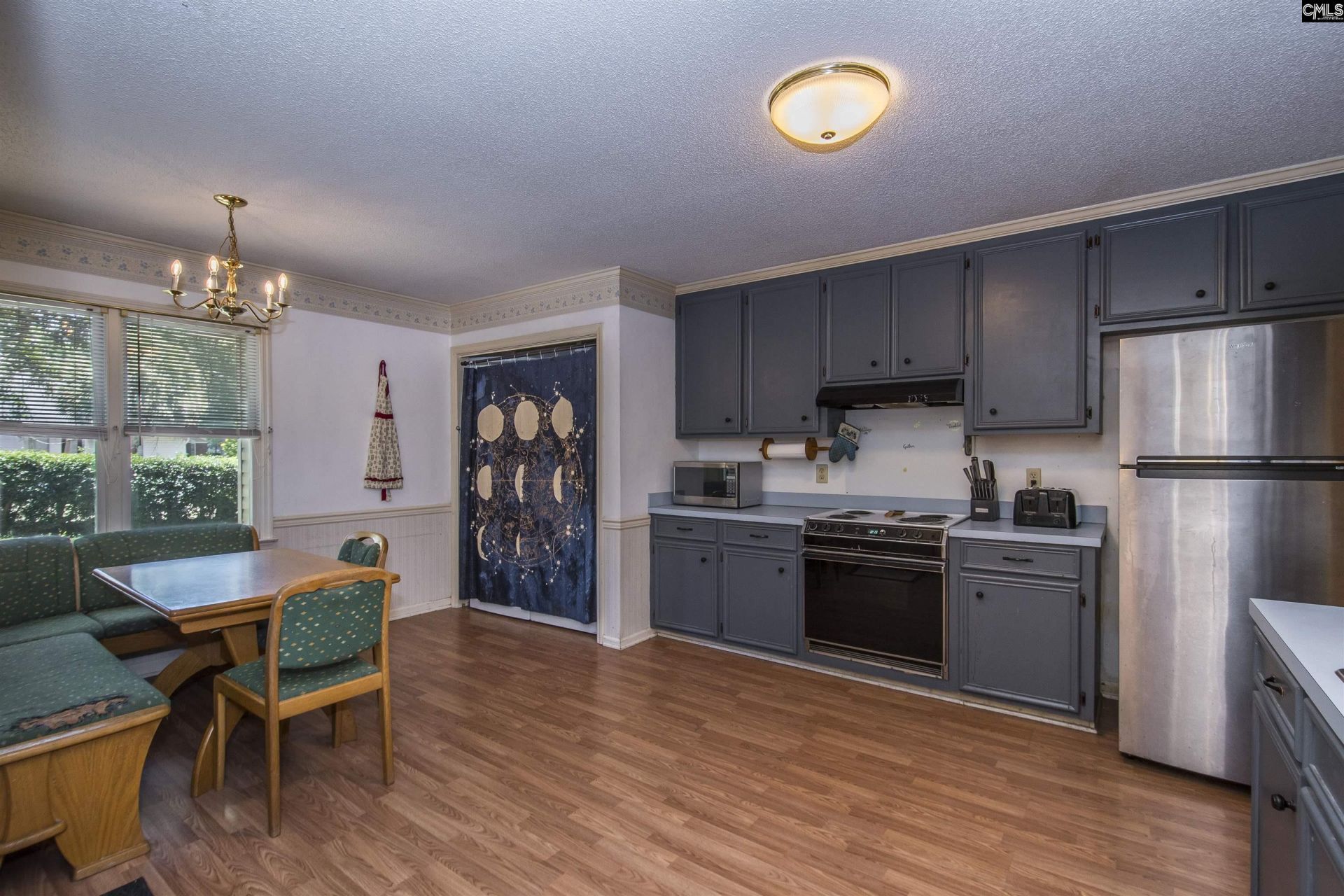 108 Pin Oak Court  Photo 11