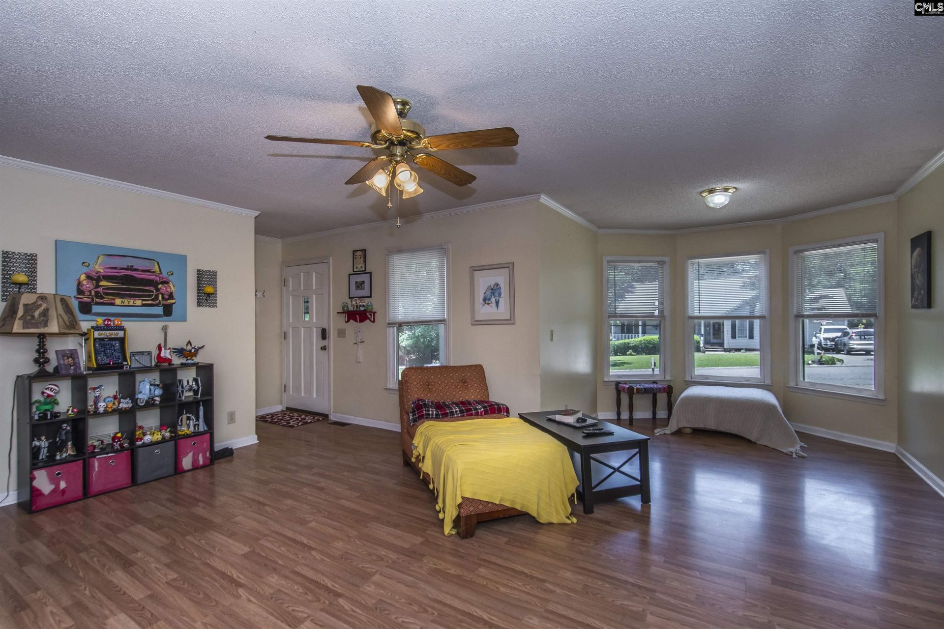 108 Pin Oak Court  Photo 7
