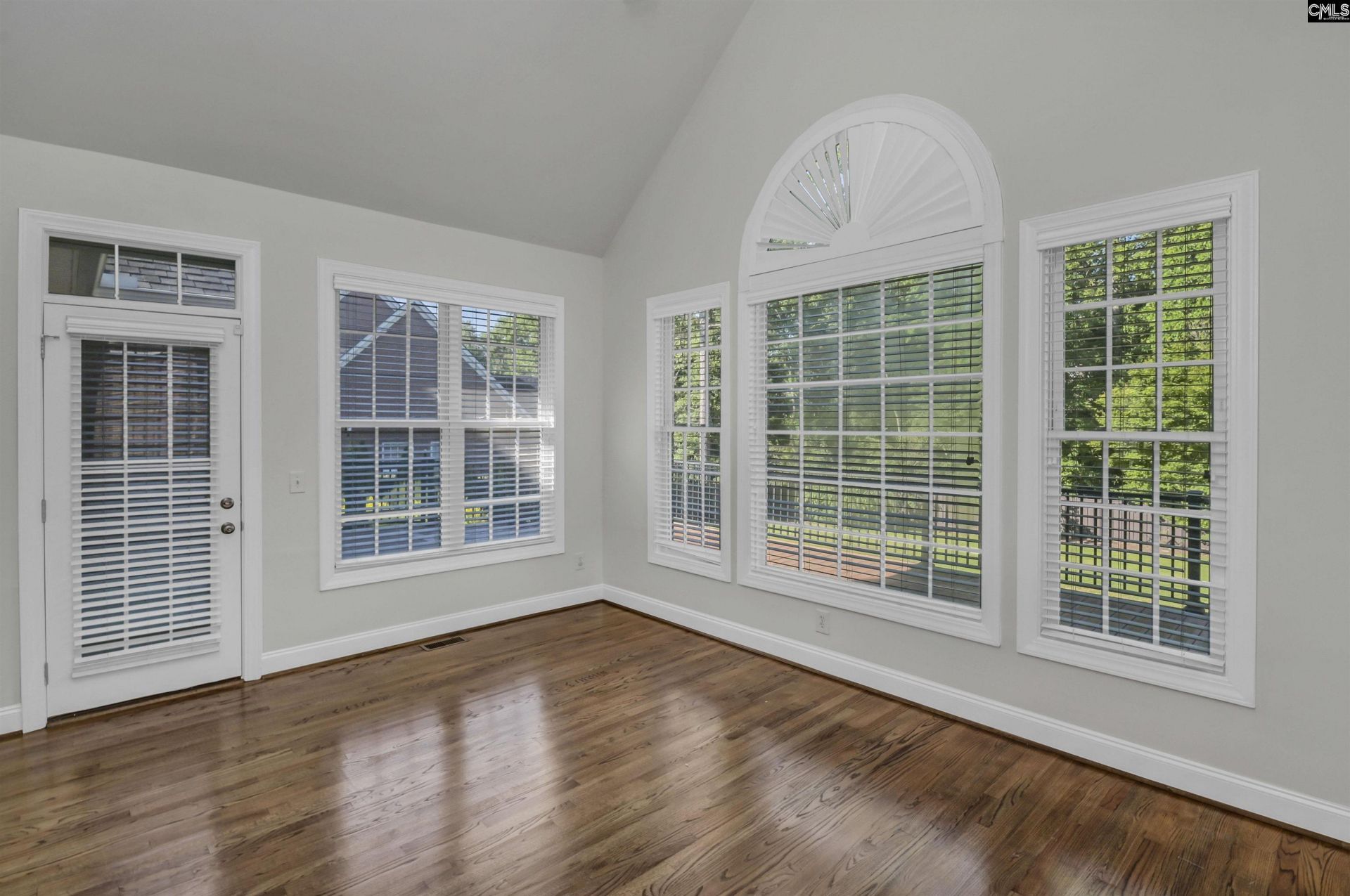 18 Walnut Wood Court  Photo 15