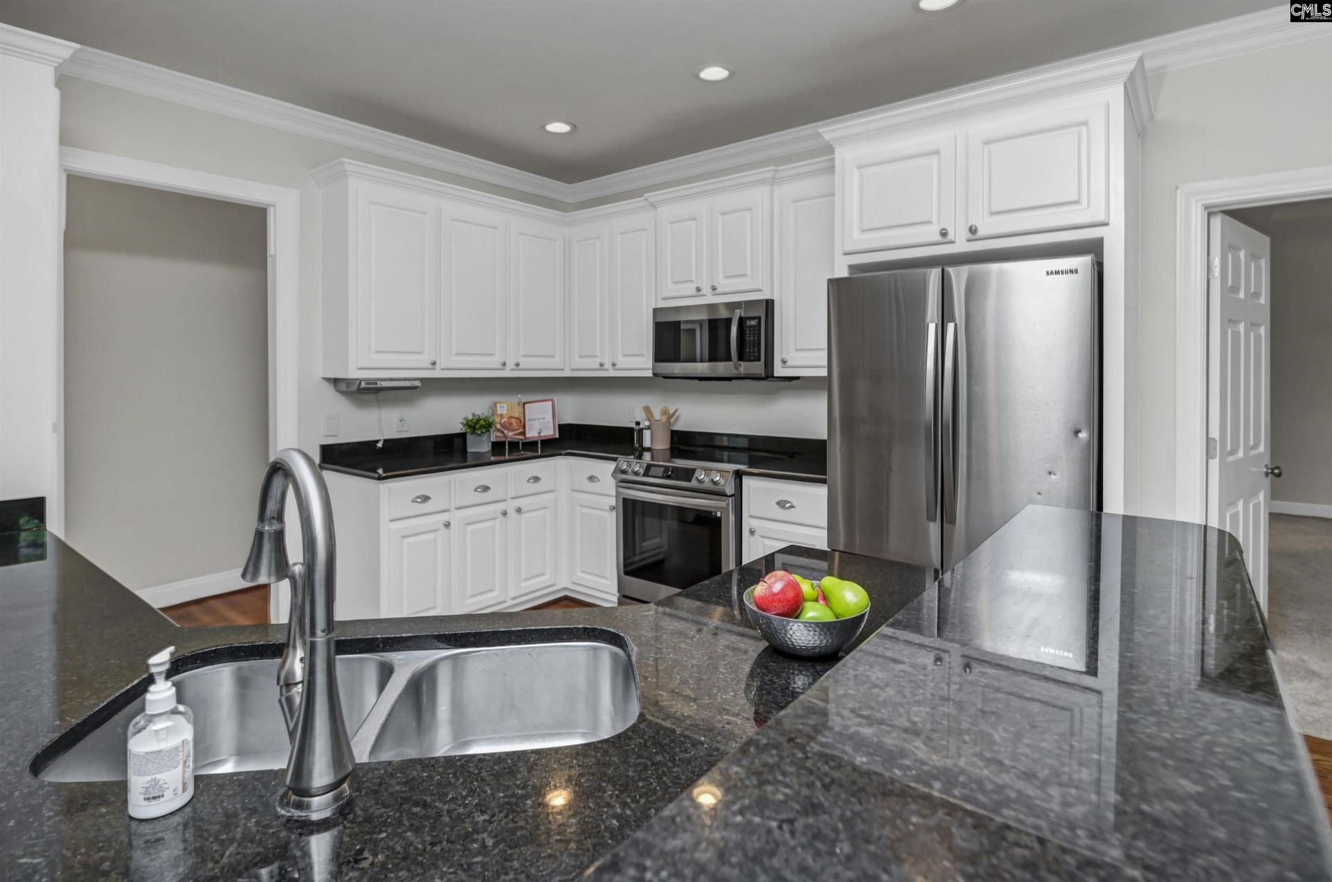 18 Walnut Wood Court  Photo 18