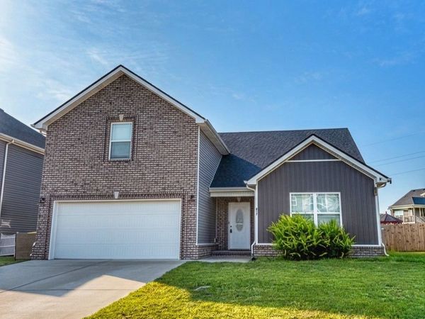 917 Burley Barn Rd, Clarksville, TN 37042