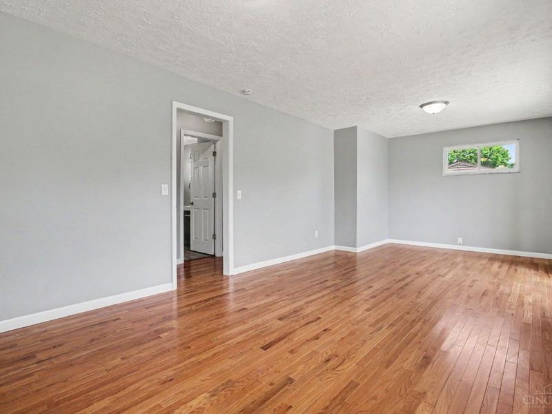 6004 Snyder Road, Green Township, OH 45247 Photo 11