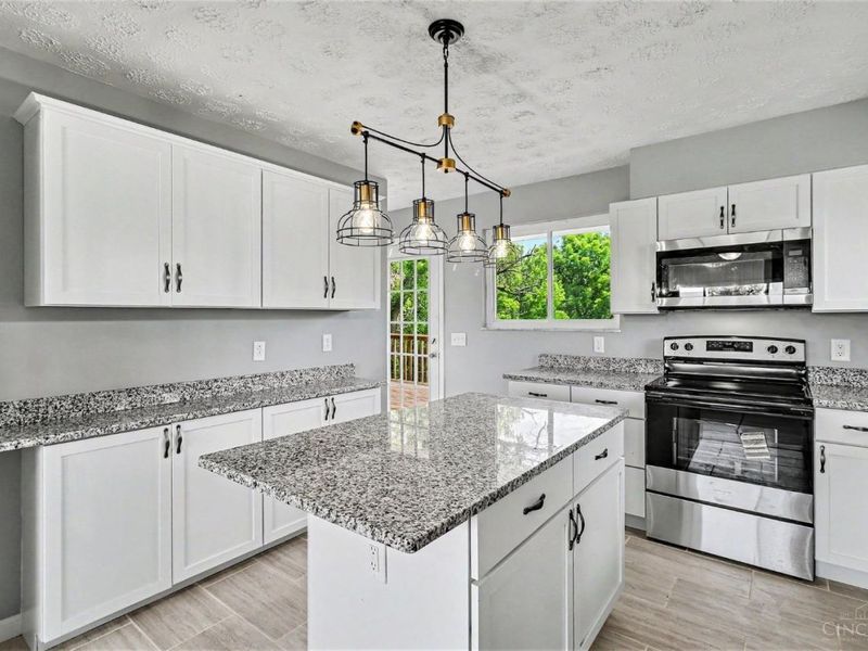 6004 Snyder Road, Green Township, OH 45247 Photo 7