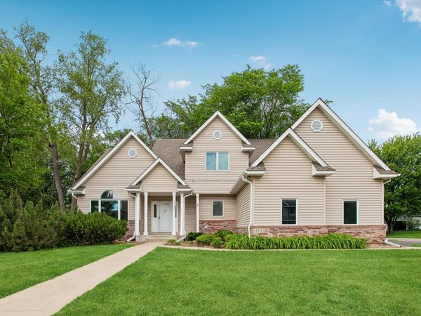 17123 Jonathan Court, Lakeville, MN 55044