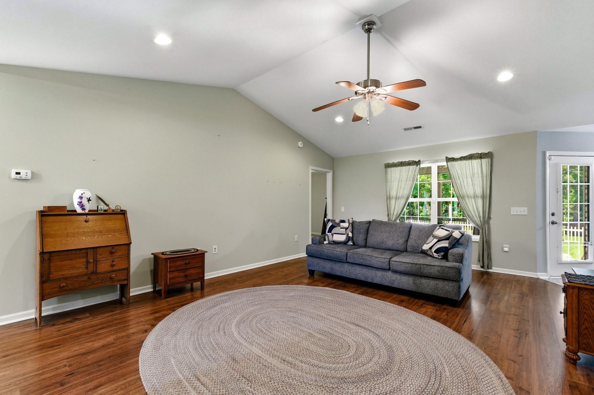 101 Oakey Estates Dr.  Photo 23