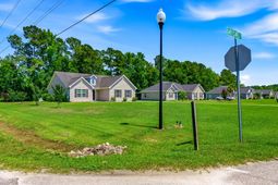 101 Oakey Estates Dr. photo 4
