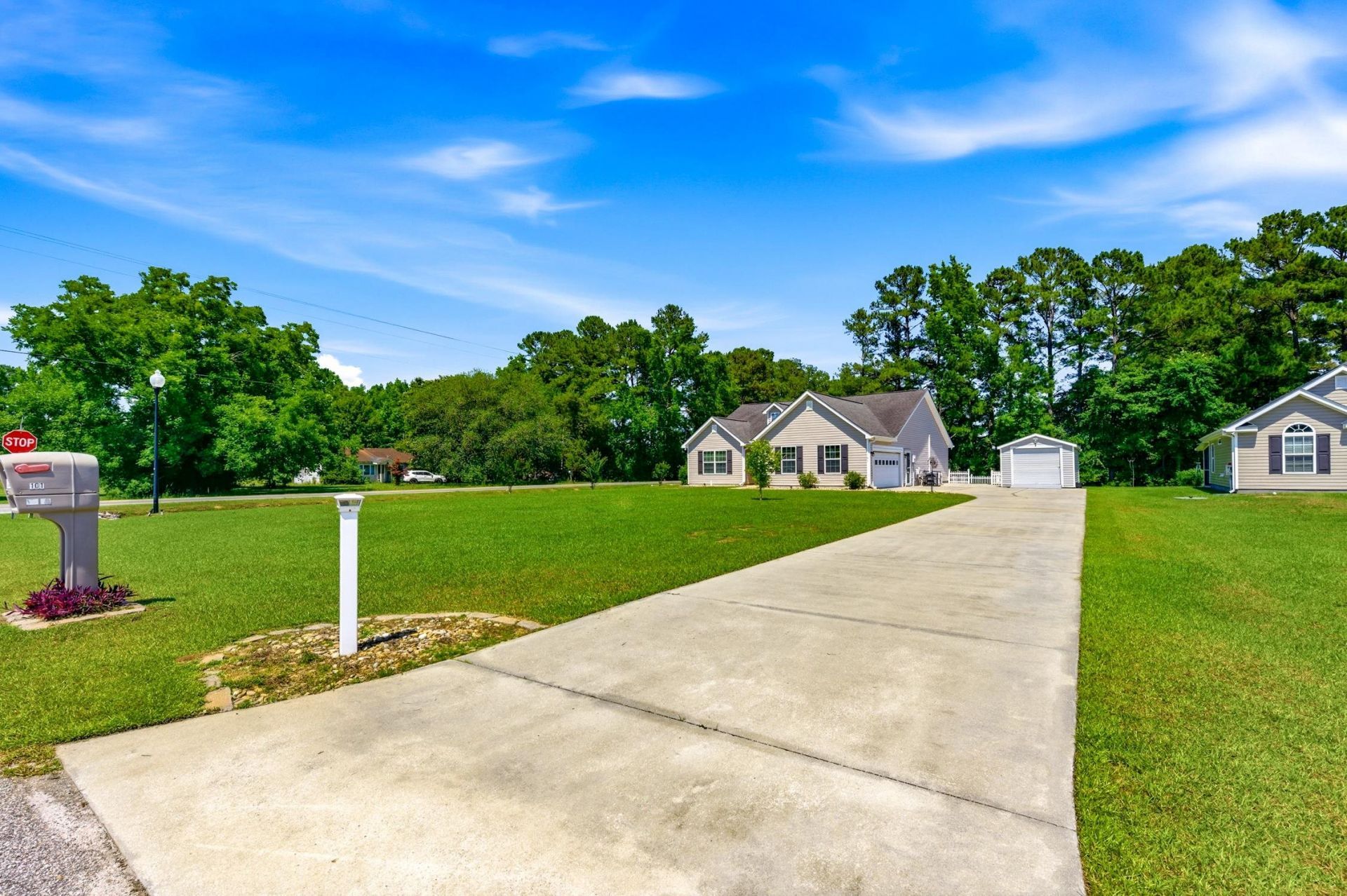 101 Oakey Estates Dr. Photo 6