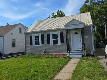 3155 Mckinley Street, Lorain, OH 44052