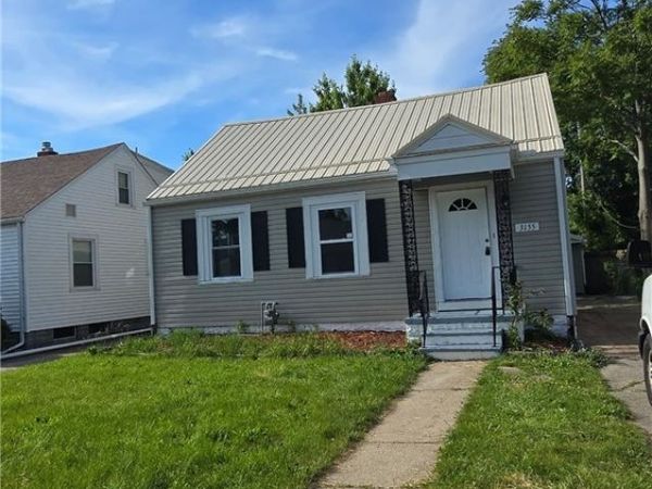 3155 Mckinley Street , Lorain, OH 44052