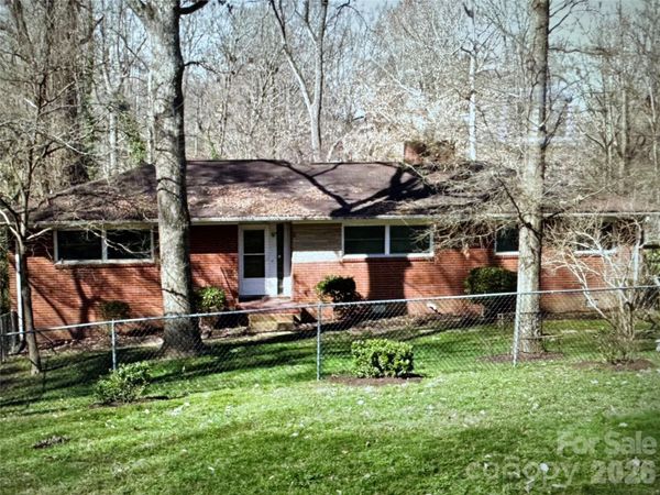 7328 Everett Drive, Charlotte, NC 28214