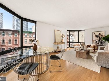 2018 WALNUT STREET, Unit 5B, PHILADELPHIA, PA 19103