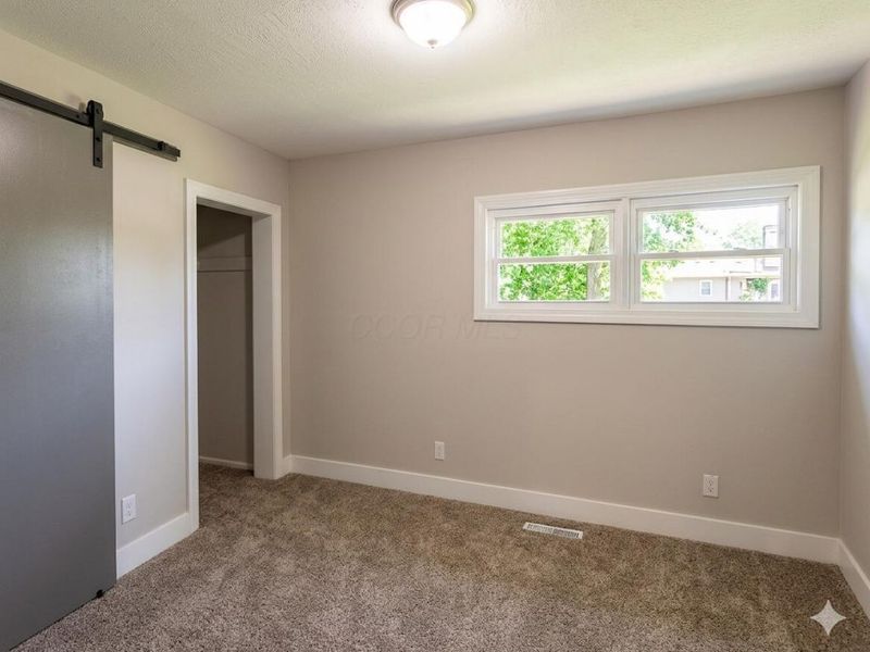 2271 Century Drive , Columbus, OH 43211 Photo 8
