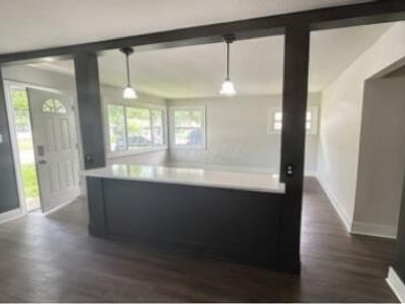 2271 Century Drive , Columbus, OH 43211 Photo 9