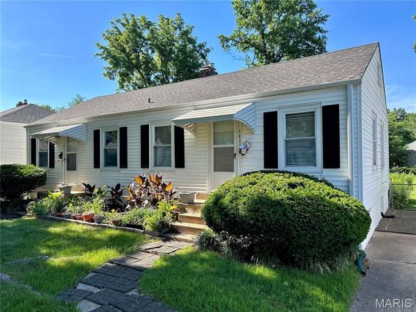 10217 Saint Katherine Lane , St Ann, MO 63074