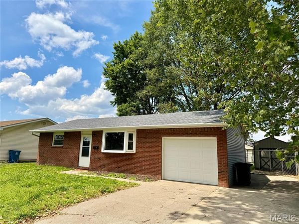 123 Irwin Street , East Alton, IL 62024