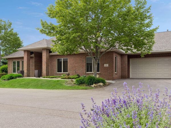 195 W Canyon Drive , Hudson, WI 54016