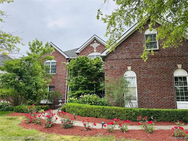 24374 Terra Del Mar Drive, Novi, MI 48374
