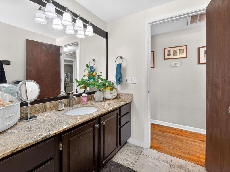4664 E Johnstown Road, Columbus, OH 43230 Photo 36
