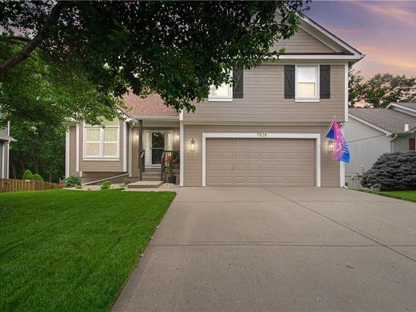 7528 N Tullis Avenue, Kansas City, MO 64158