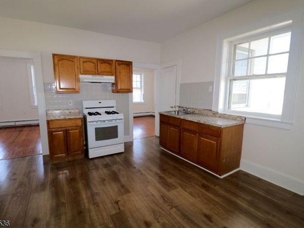 160 New York Ave, Unit 2, Newark, NJ 07105