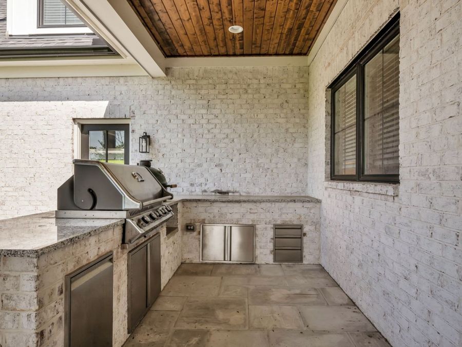 Property Image 80