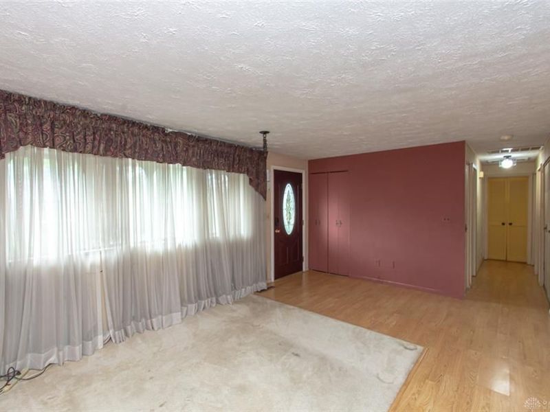 4817 Nelapark Drive, Dayton, OH 45424 Photo 7