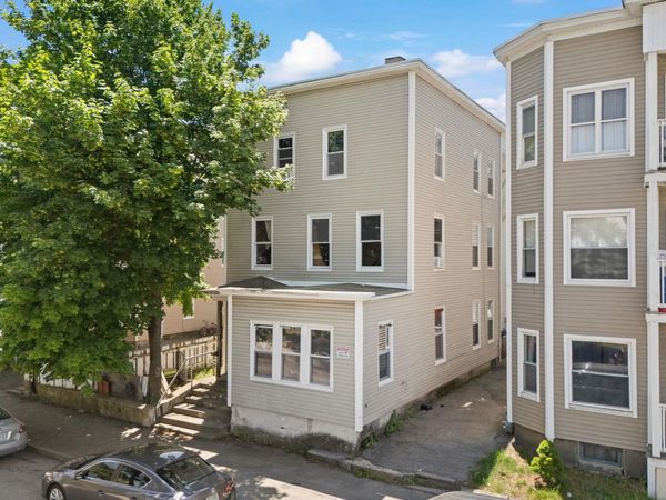 217 Spruce Street, Manchester, NH 03103