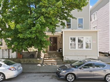 217 Spruce Street, Manchester, NH 03103