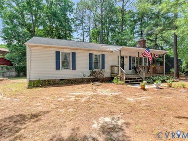 104 Five Oaks Lane , Ashland, VA 23005