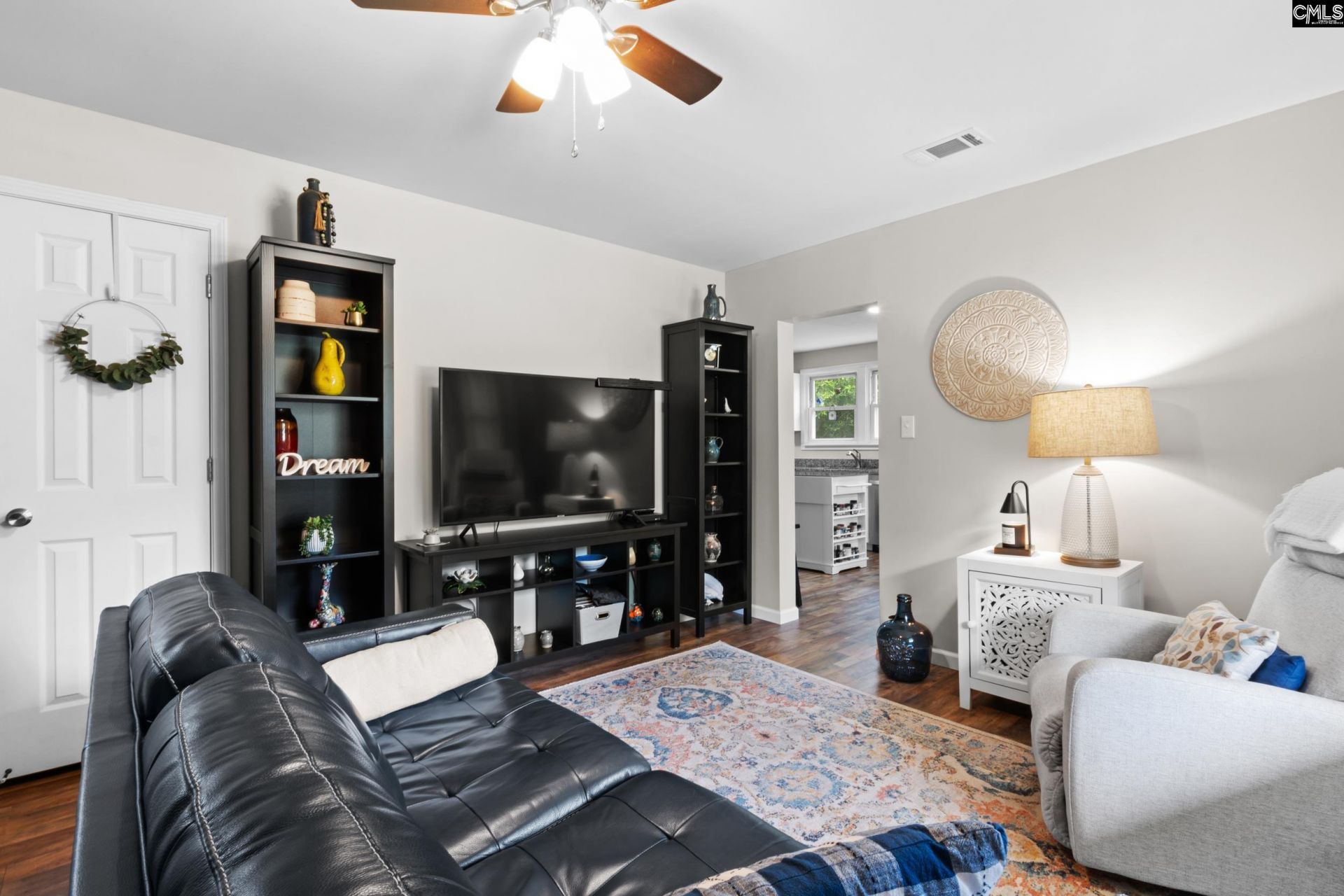 1735 Sunnyside Drive Photo 4