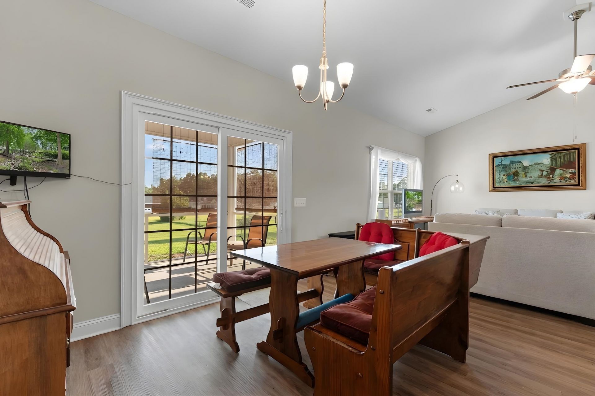 1332 Highway 319  Photo 10