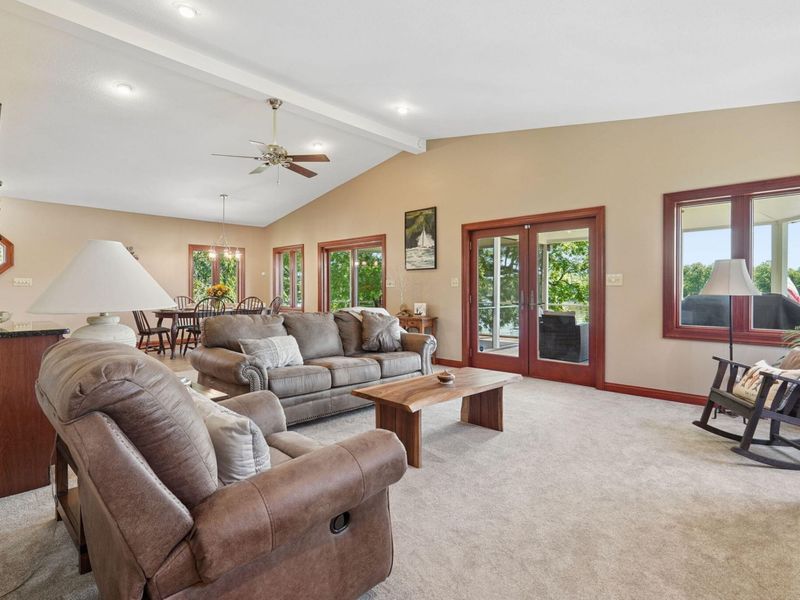 1101 Chickasaw Drive, London, OH 43140 Photo 5
