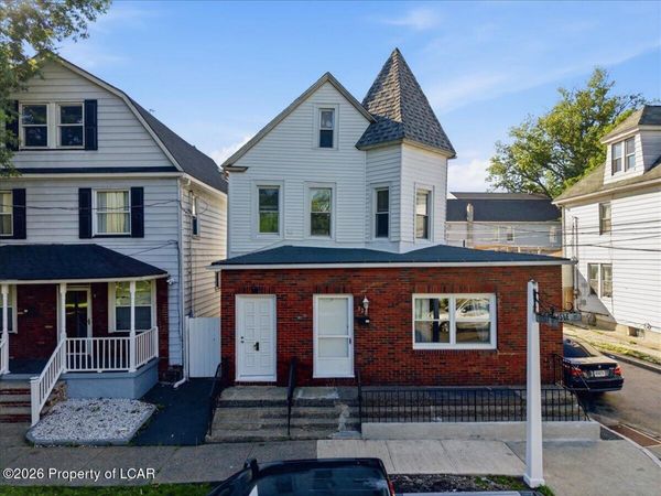 121 Carlisle Street, Wilkes-Barre, PA 18702