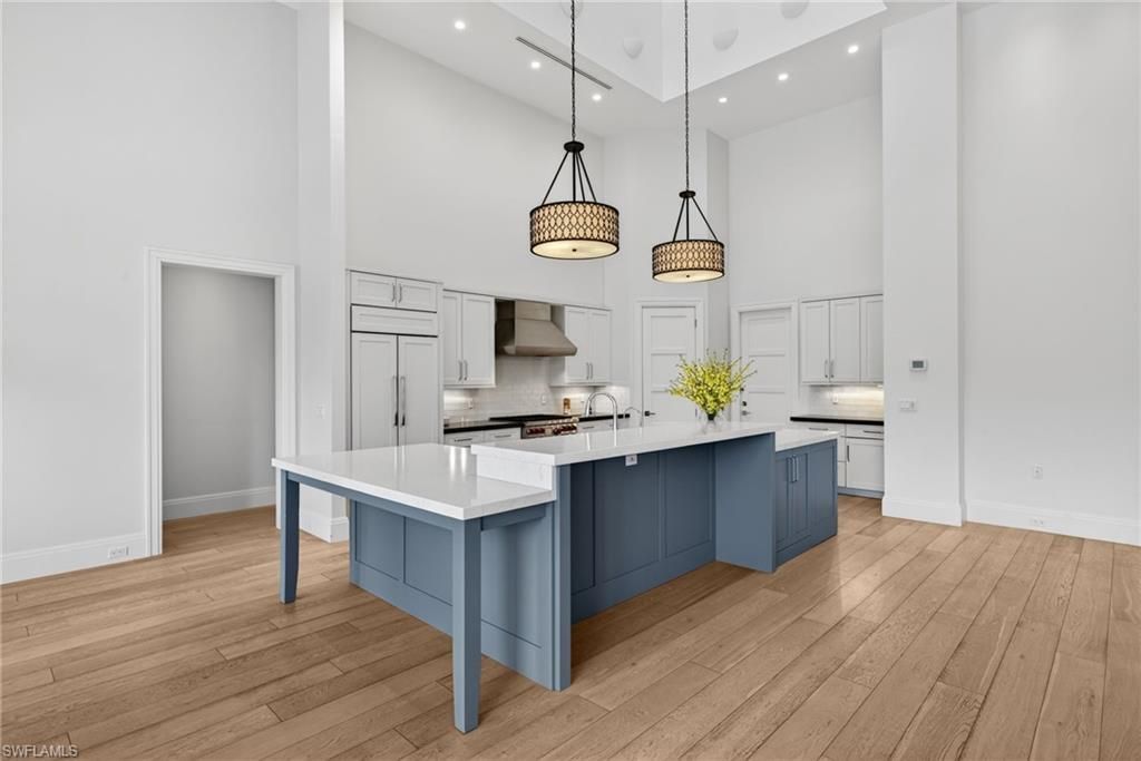2140 Tarpon Rd, Naples, FL 34102 Photo