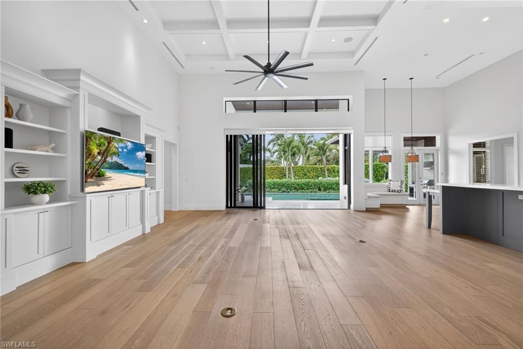 2140 Tarpon Rd, Naples, FL 34102 Photo