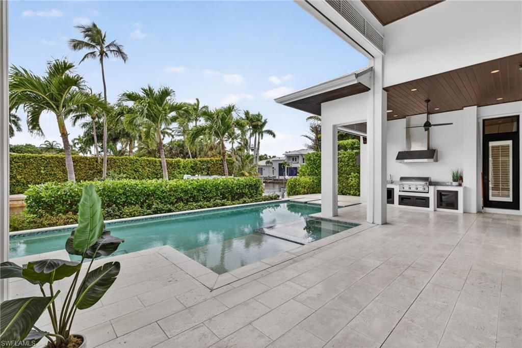 2140 Tarpon Rd, Naples, FL 34102 Photo