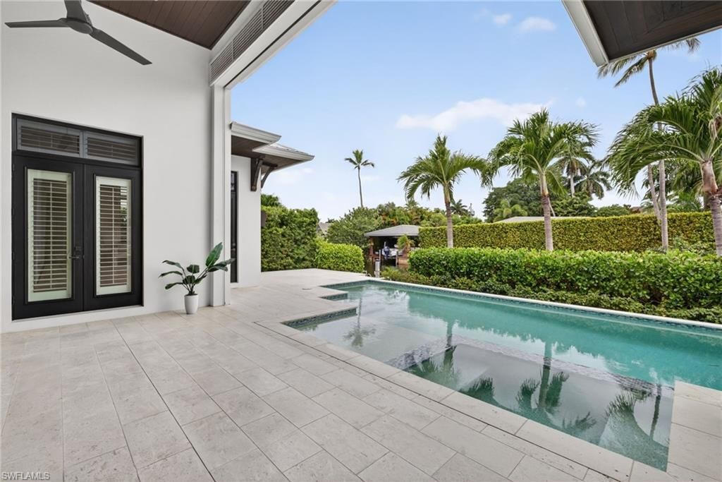 2140 Tarpon Rd, Naples, FL 34102 Photo