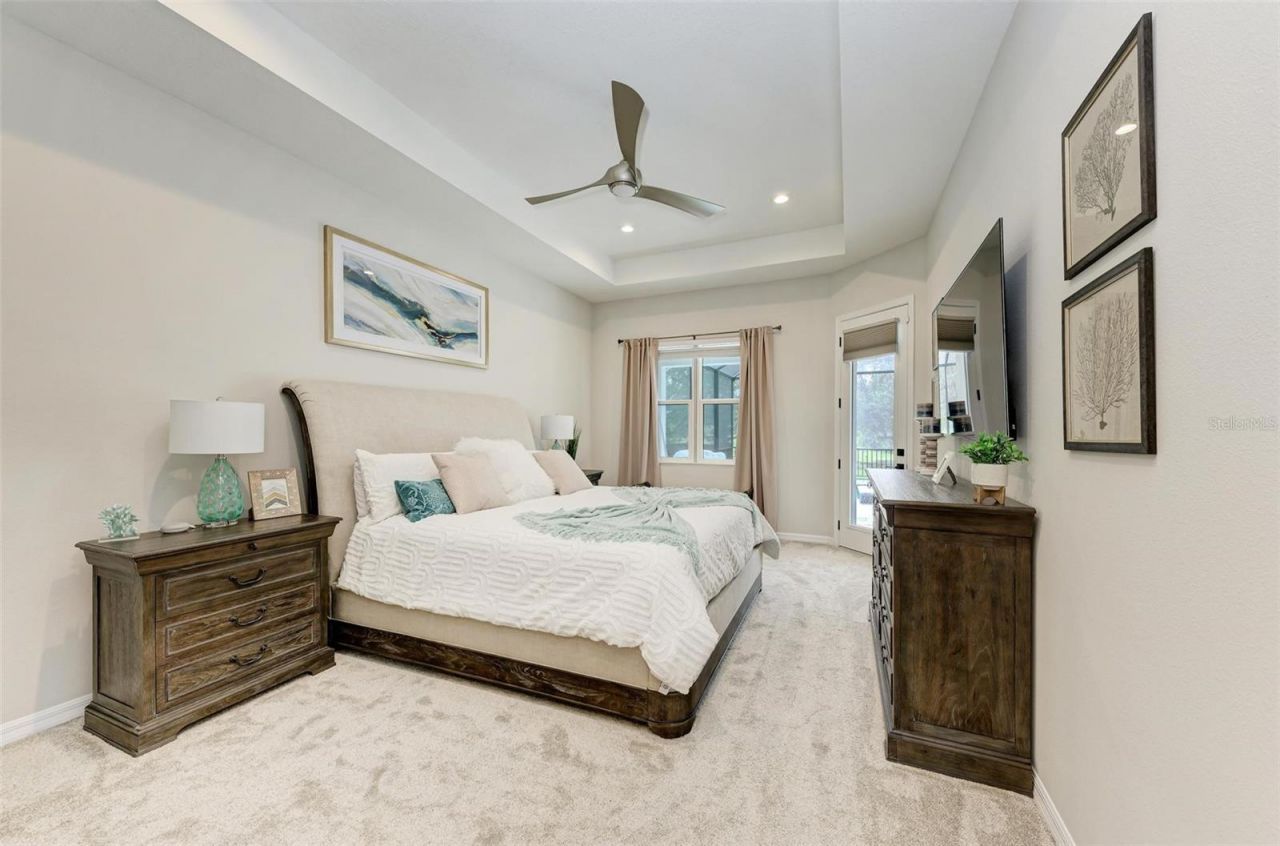 8211 37th Avenue Circle W, Bradenton, FL 34209 Photo