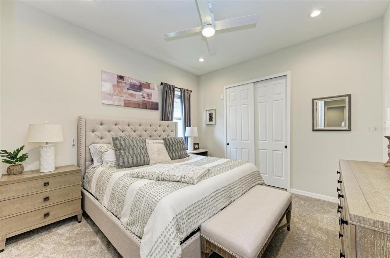 8211 37th Avenue Circle W, Bradenton, FL 34209 Photo