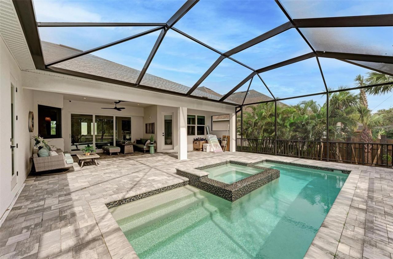 8211 37th Avenue Circle W, Bradenton, FL 34209 Photo